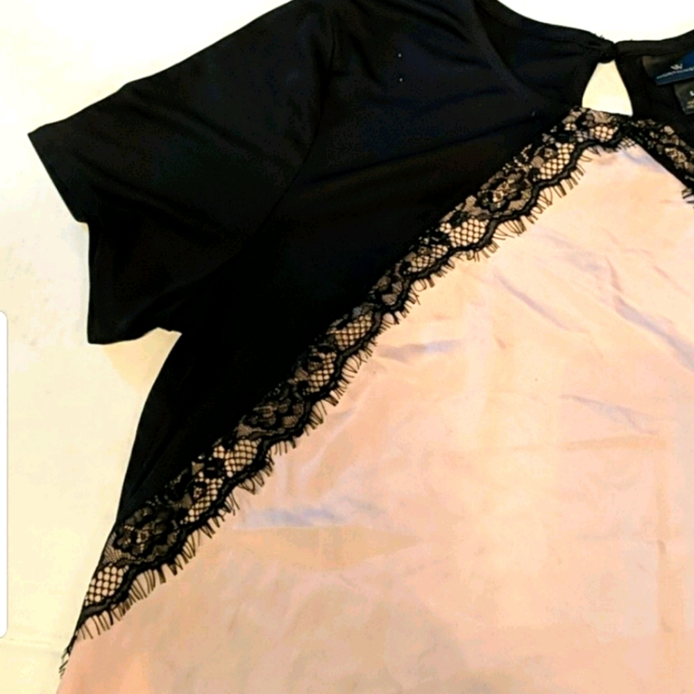 Worthington blouse. Light pink w blk lace